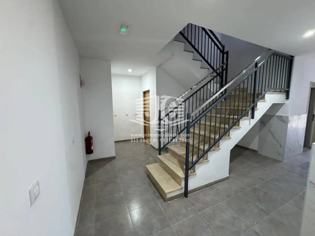 Flat for rent in L'Aldea  with Air Conditioner, Terrace and Storage room