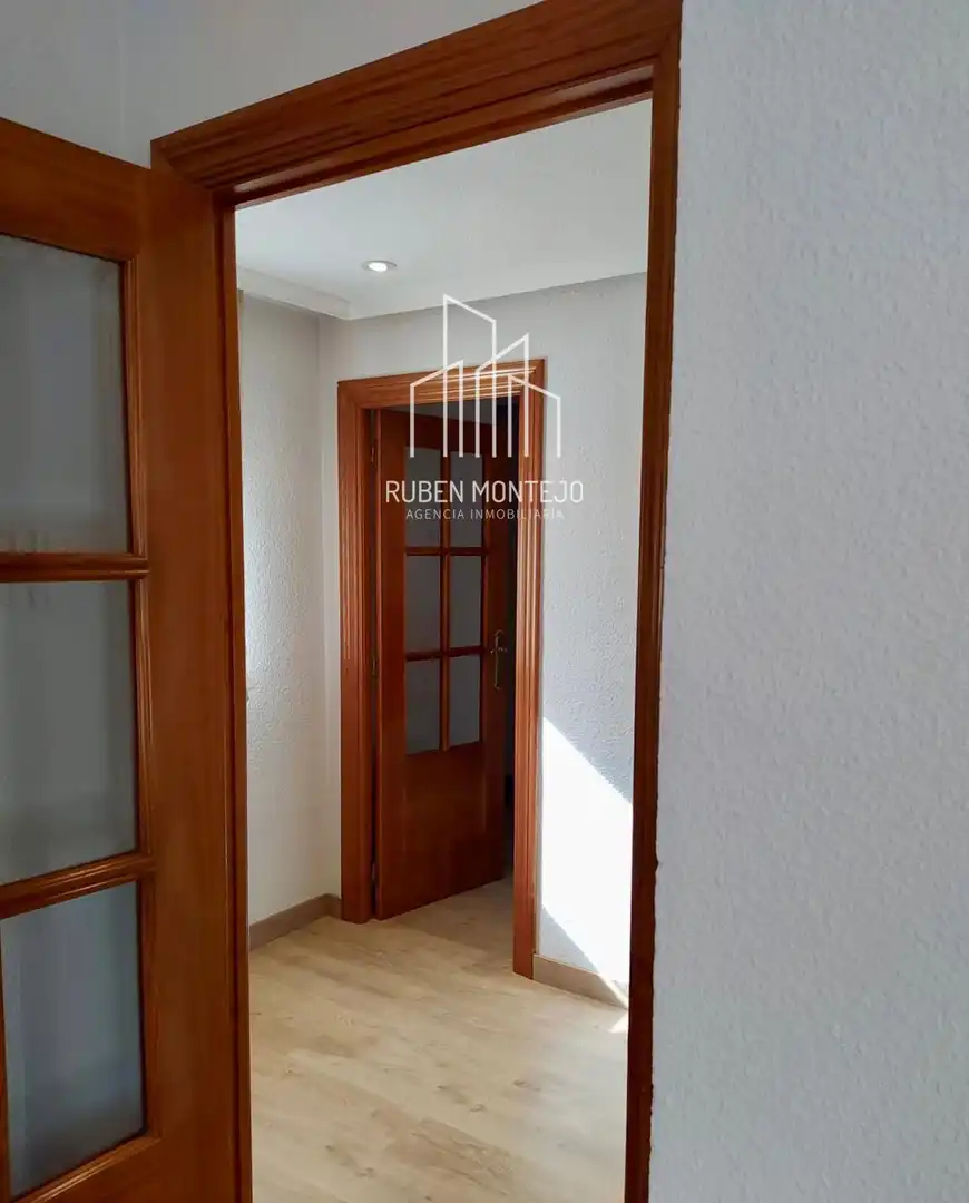 Àtic de lloguer en Salamanca amb Calefacció, Parquet i Terrassa