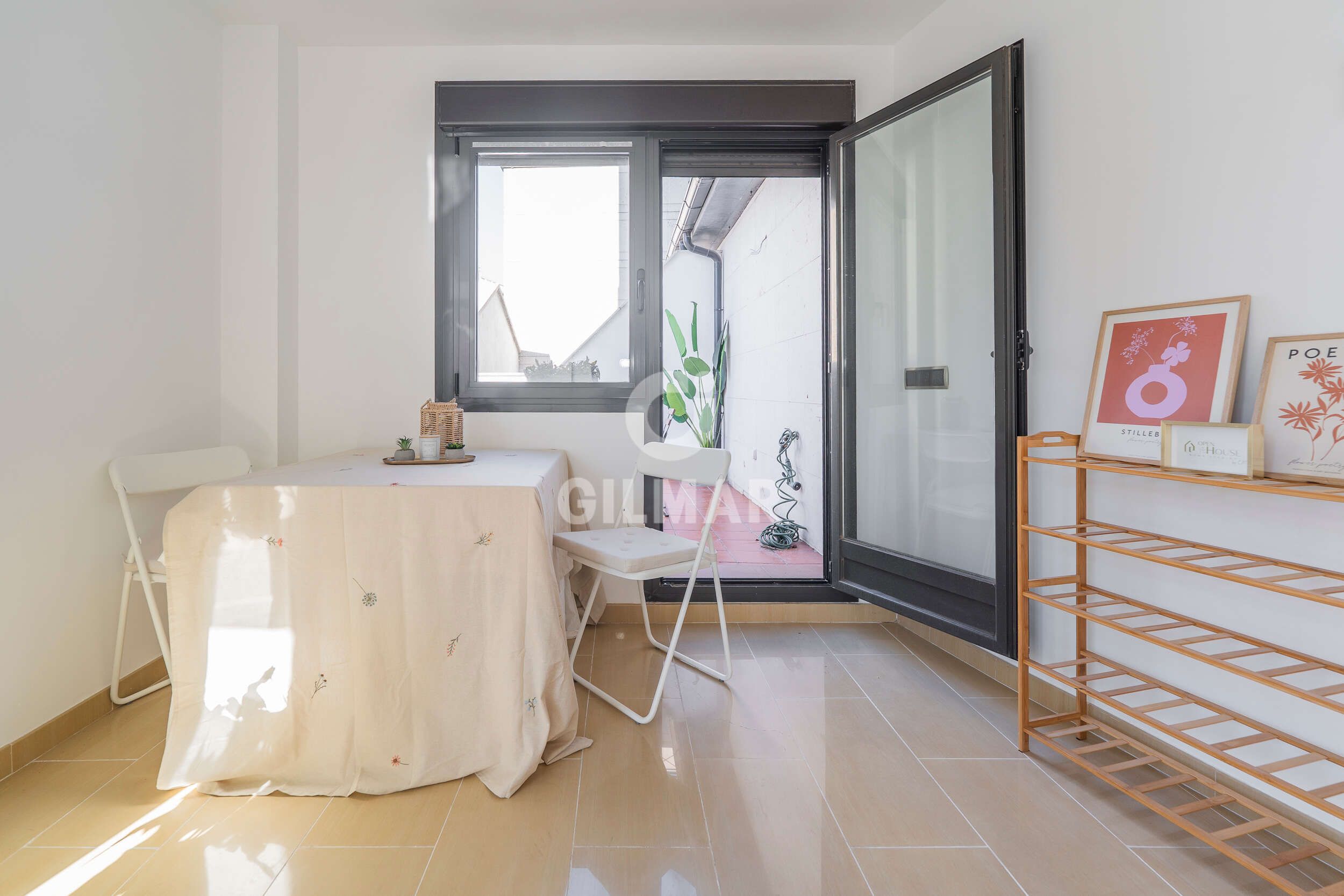 Dormitori de Estudi en venda en  Madrid Capital amb Calefacció, Traster i Balcó