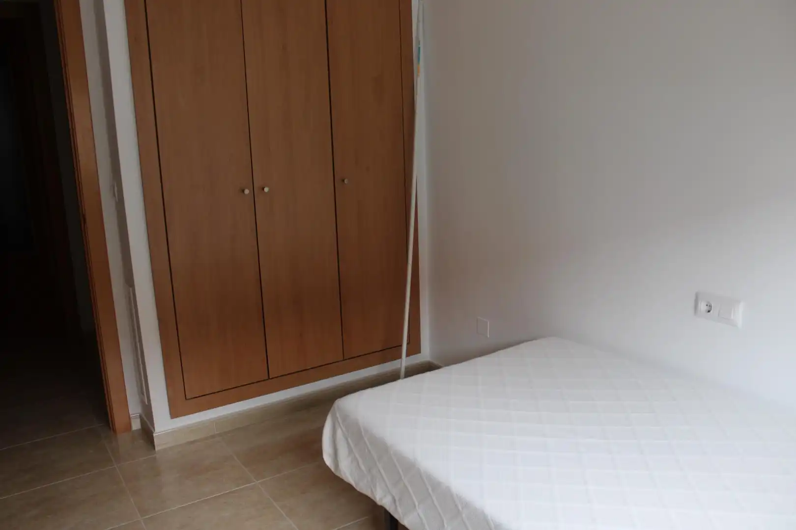 Habitación de Dúplex de alquiler en Beniarjó con Terraza y Amueblado