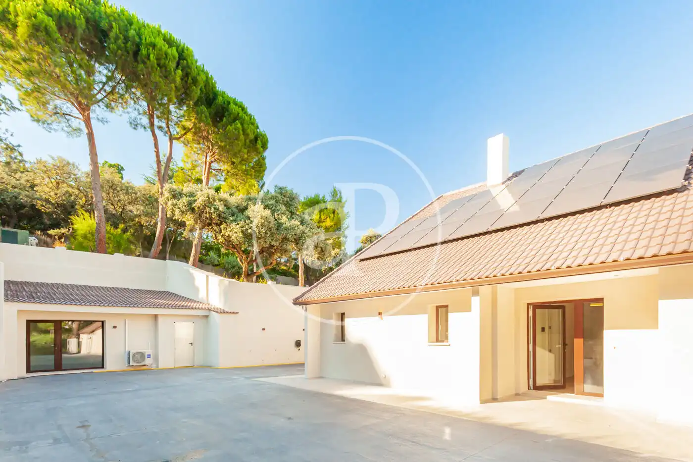 Vista exterior de Casa o xalet en venda en Ciudalcampo amb Aire condicionat, Calefacció i Jardí privat