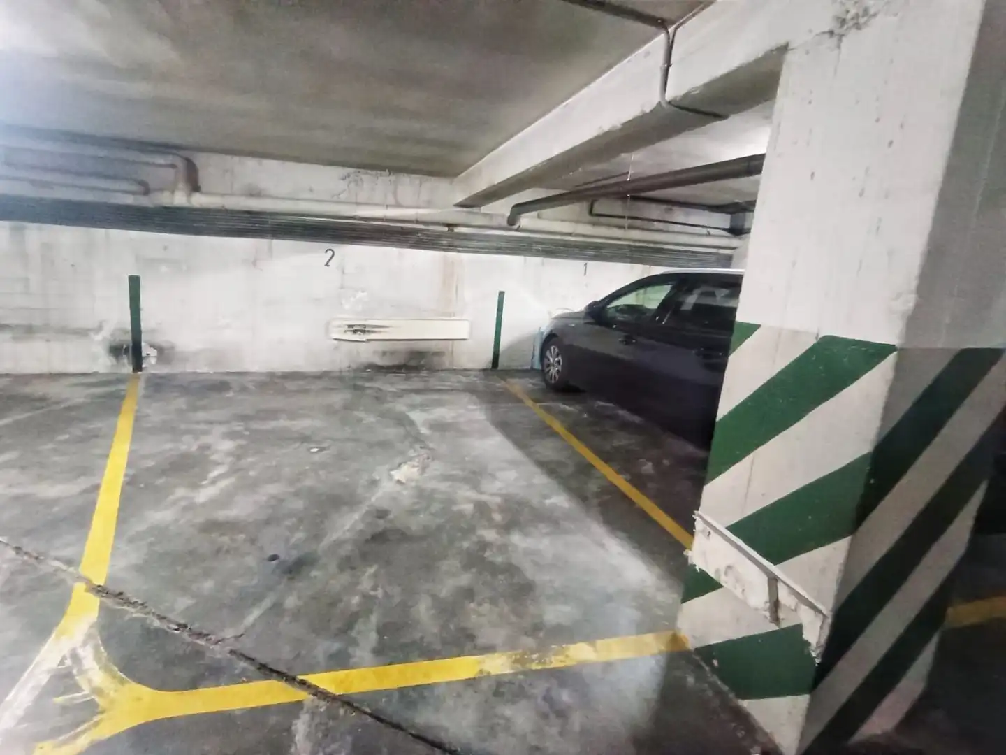 Aparcament de Pis en venda en Pontevedra Capital  amb Calefacció, Parquet i Traster