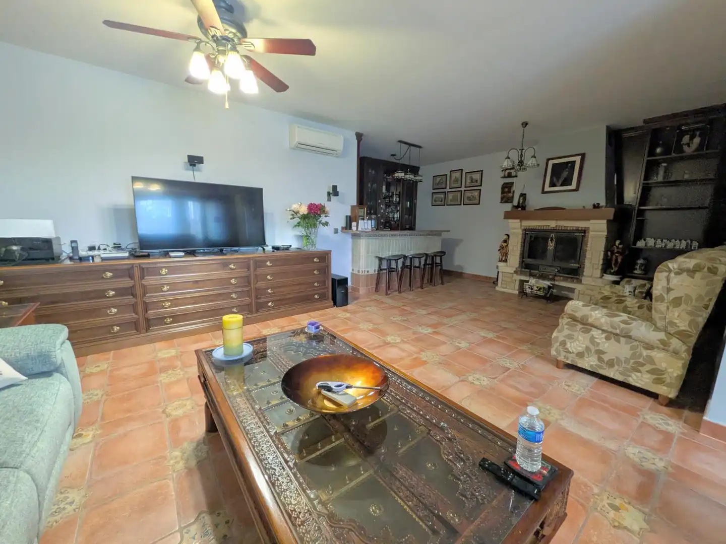 Sala d'estar de Casa o xalet en venda en Valdeaveruelo amb Aire condicionat, Calefacció i Jardí privat