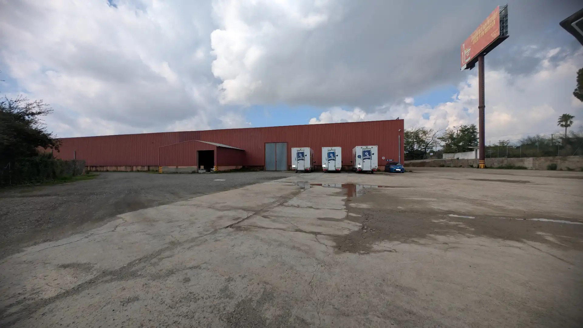 Nave industrial de alquiler en Perafort