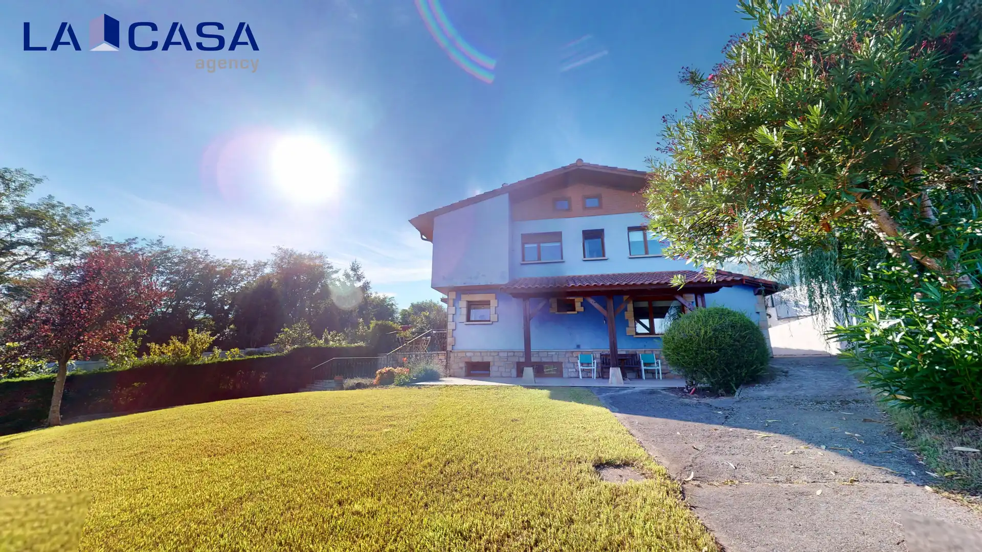Vista exterior de Casa o xalet en venda en Bermeo amb Terrassa
