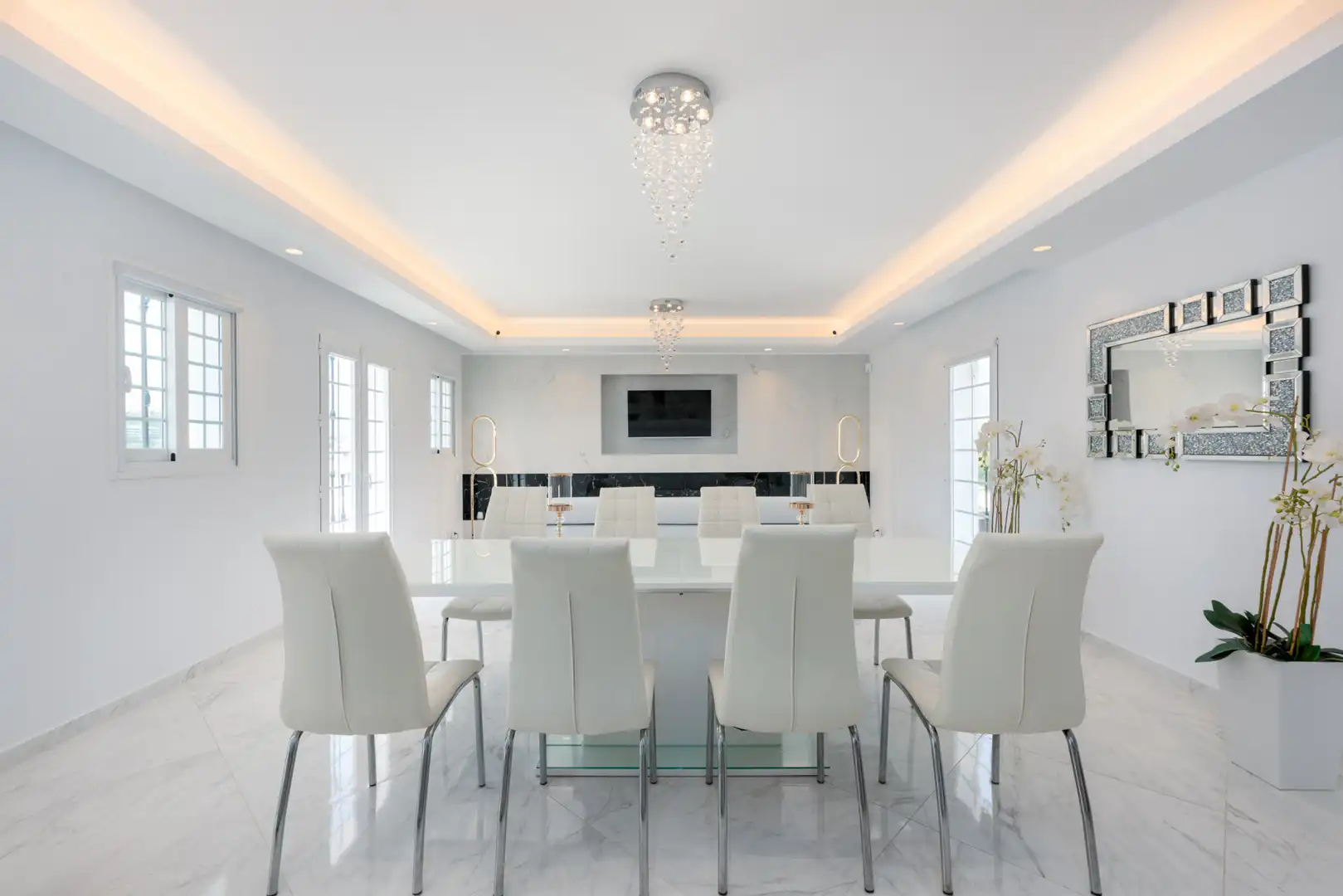 Comedor de Casa adosada en venta en Marbella con Aire acondicionado, Jardín privado y Terraza