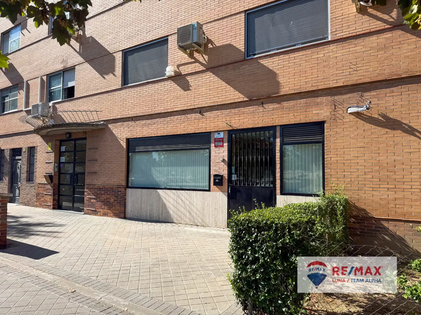 Vista exterior de Local de alquiler en Madrid con Aire acondicionado, Calefacción y Parquet