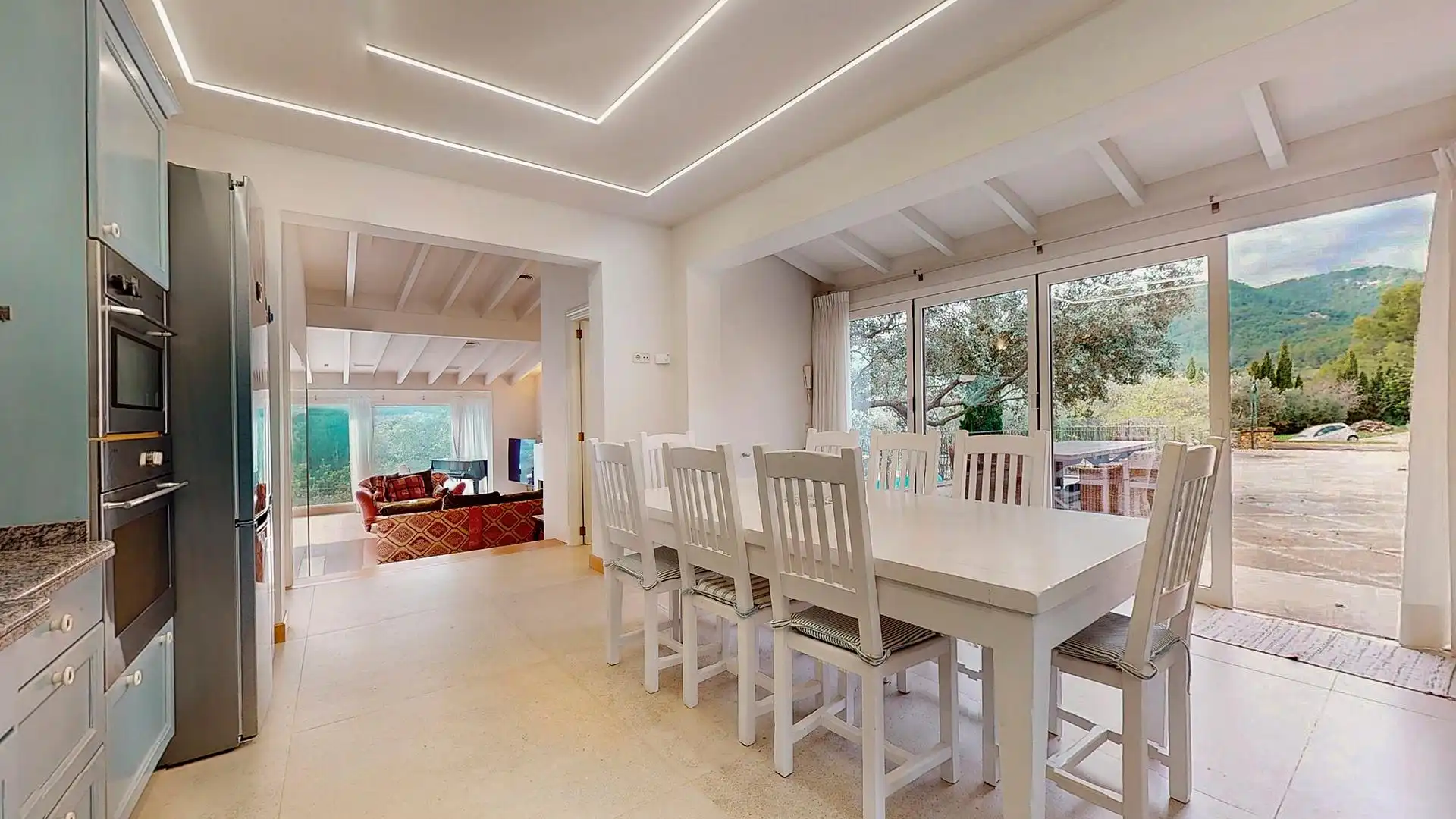 Comedor de Finca rústica de alquiler en  Palma de Mallorca con Aire acondicionado, Calefacción y Jardín privado