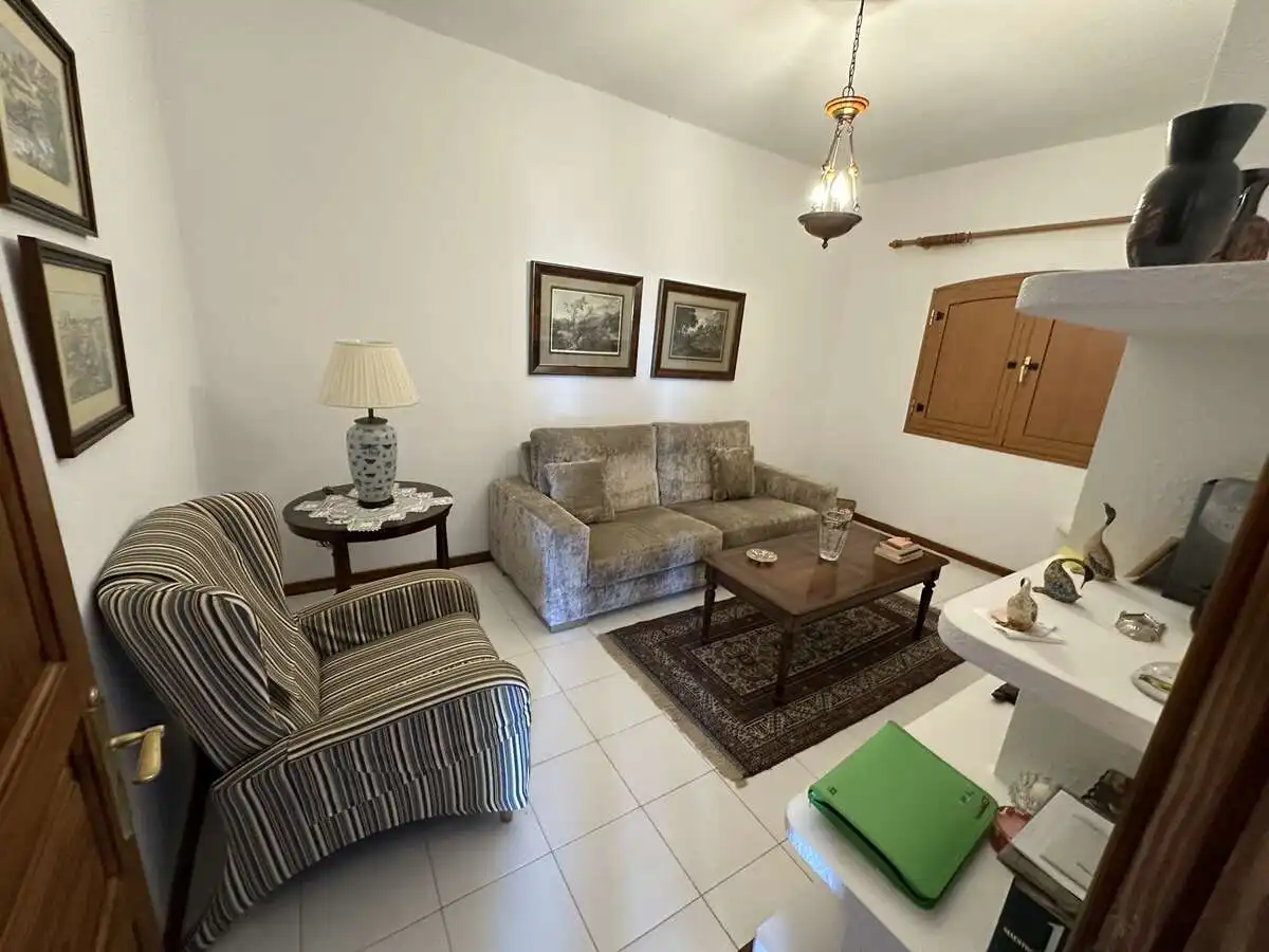 Sala d'estar de Casa o xalet en venda en Tías amb Jardí privat, Terrassa i Moblat