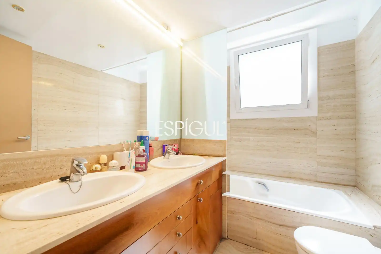 Baño de Piso en venta en Barcelona con Aire acondicionado, Calefacción y Parquet