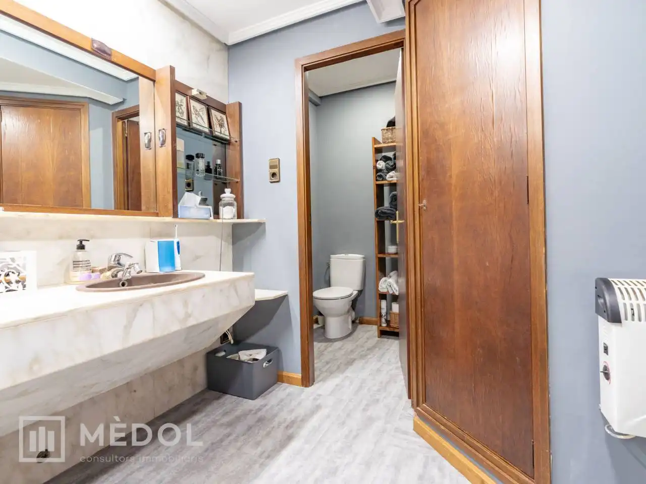Baño de Piso en venta en Tarragona con Calefacción, Parquet y Amueblado