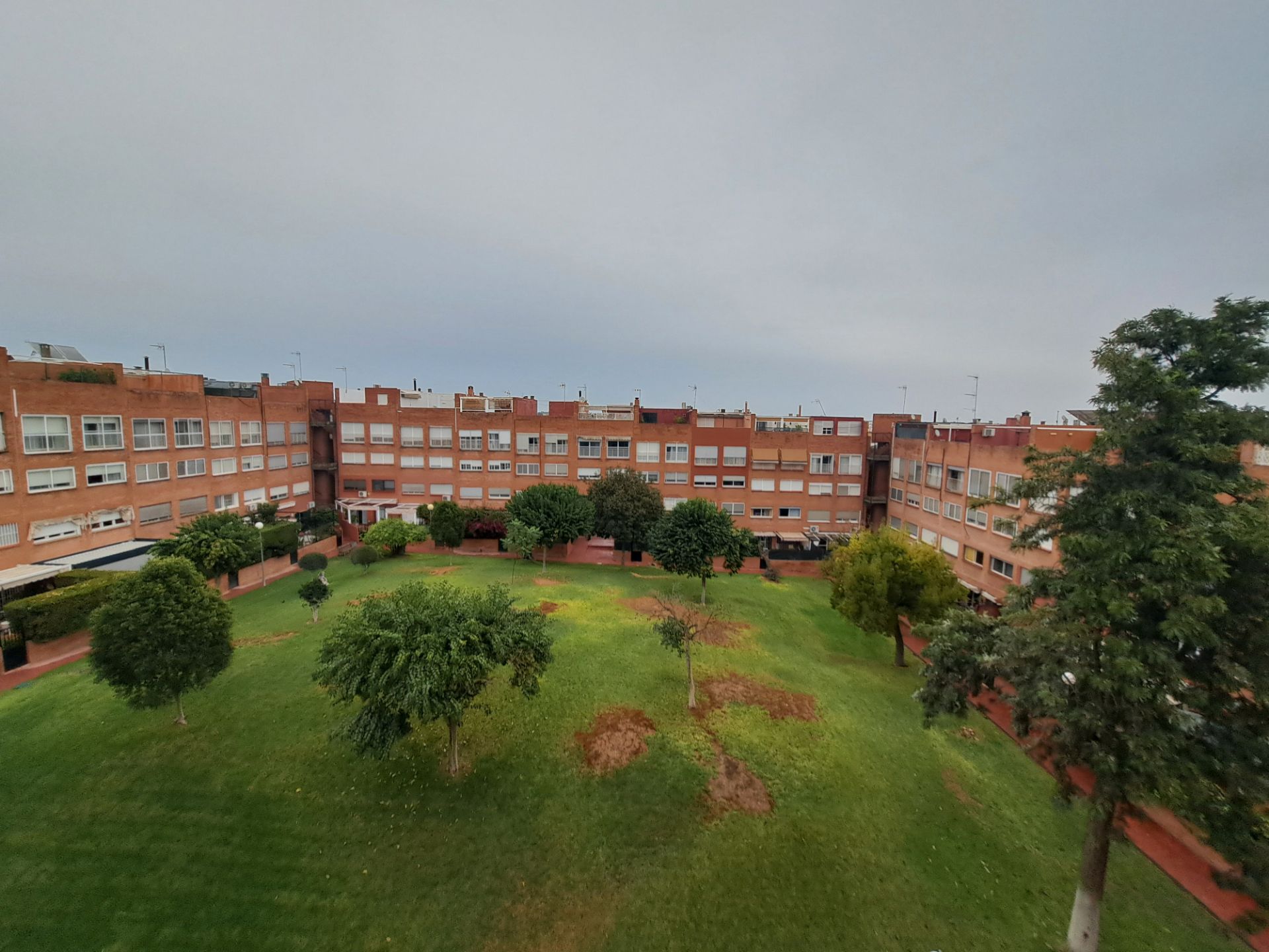 Exterior view of Duplex for sale in Dos Hermanas  with Air Conditioner, Terrace and Storage room