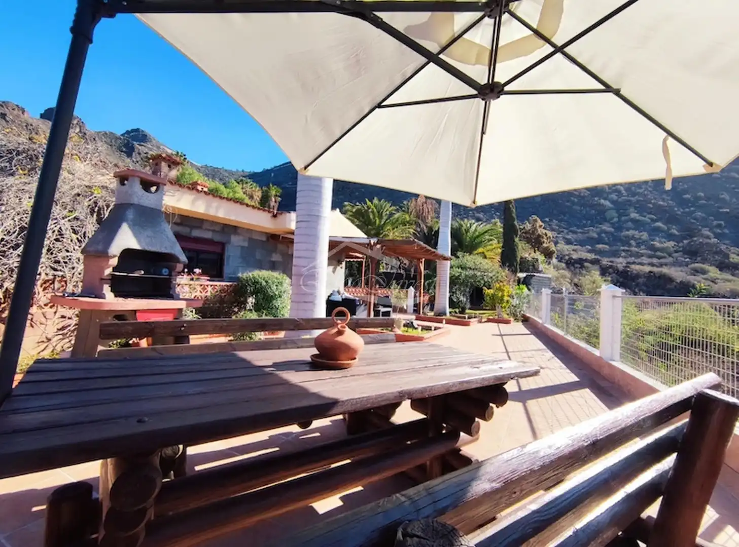 Terrassa de Casa o xalet en venda en Santiago del Teide amb Jardí privat, Terrassa i Moblat