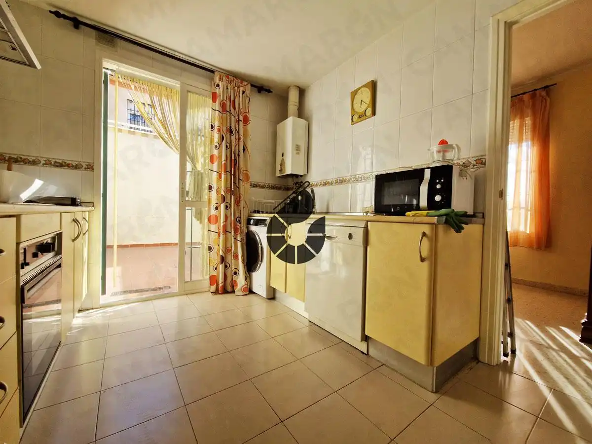 Cocina de Casa adosada en venta en Coria del Río con Terraza