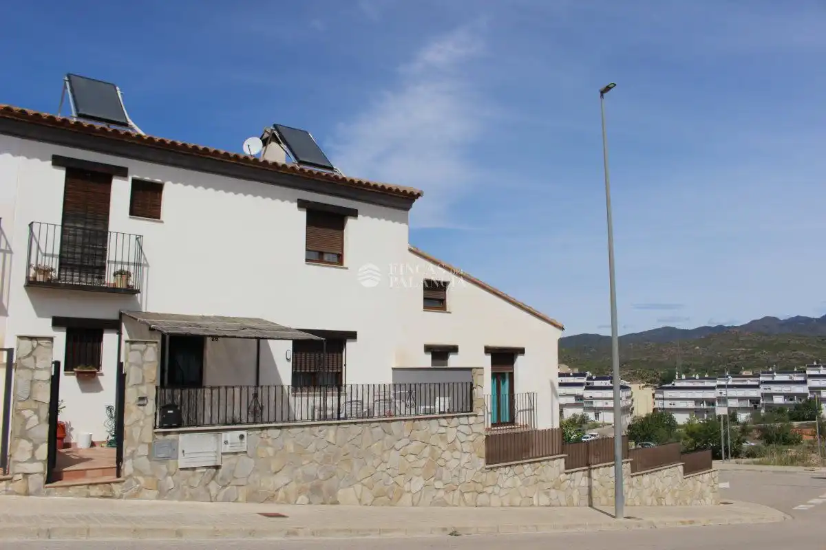 Exterior view of Houses for sale in Soneja  with Terrace, Storage room and Balcony