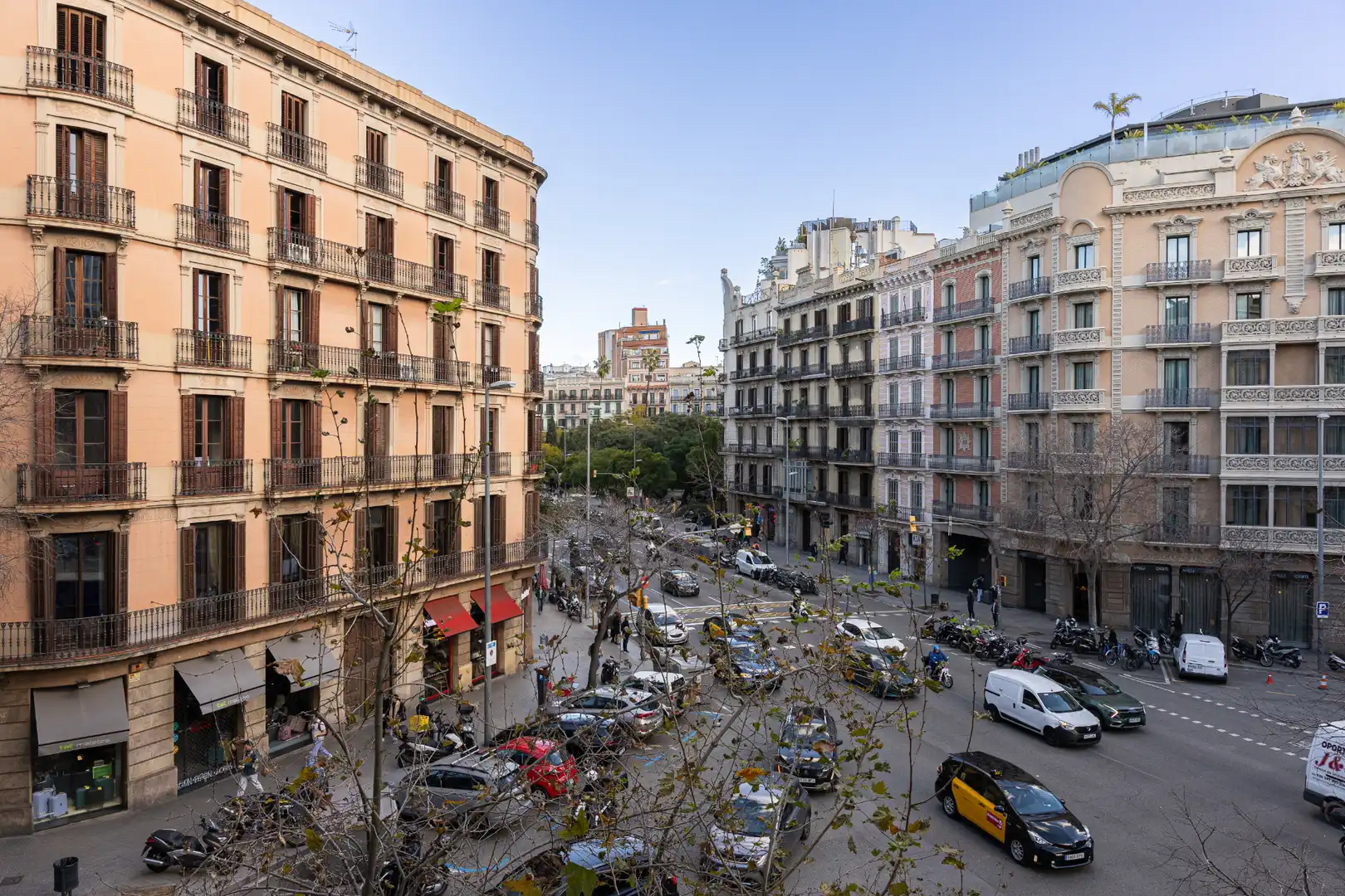 Vista exterior de Pis en venda en Barcelona amb Aire condicionat, Calefacció i Parquet