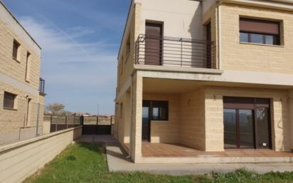 Exterior view of House or chalet for sale in Noez  with Private garden, Parquet flooring and Terrace