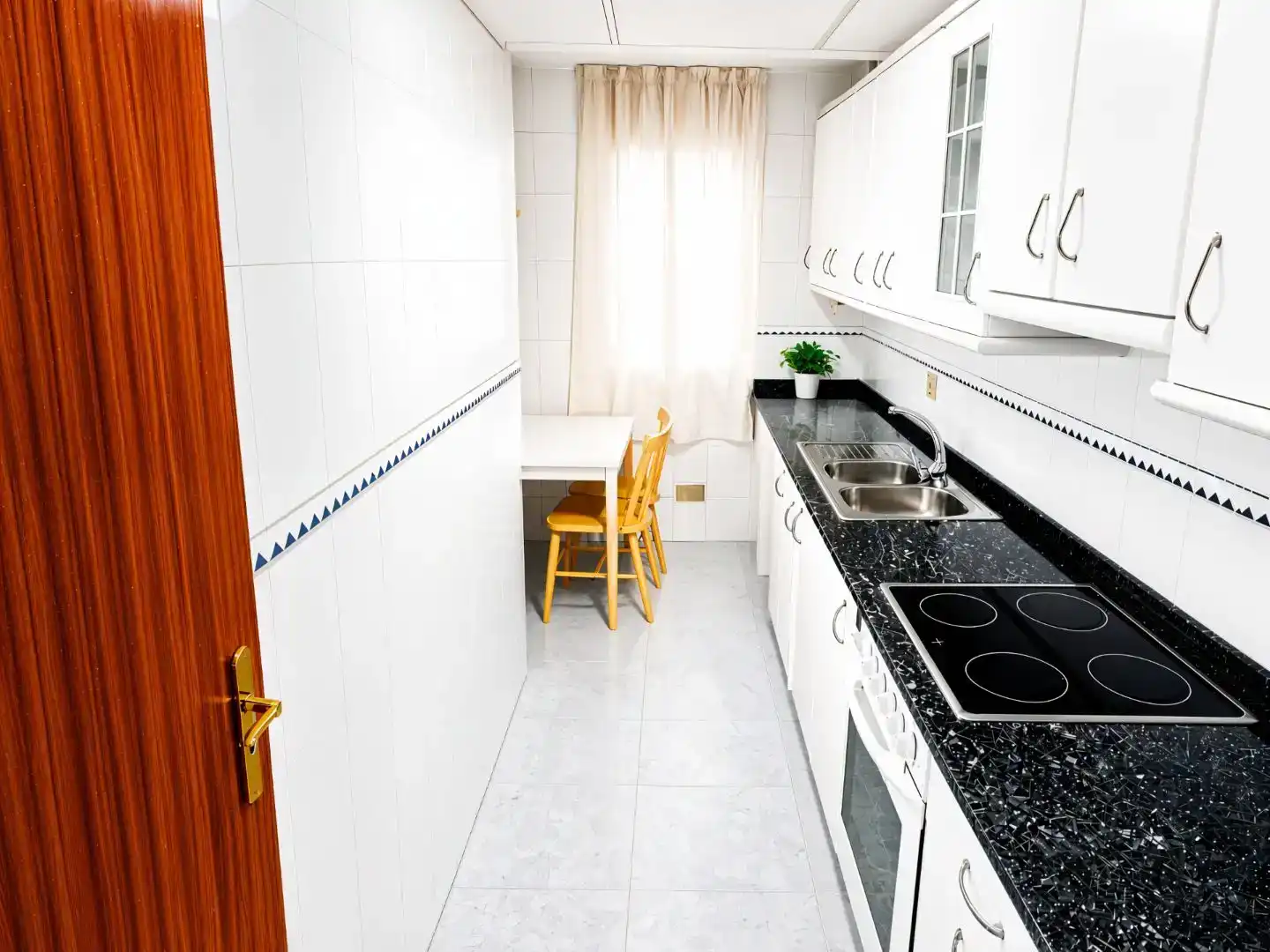Küche von Wohnung zum Verkauf in Esplugues de Llobregat