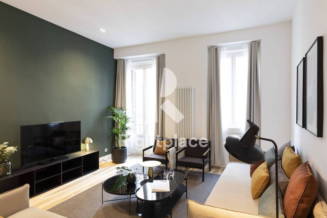 Apartment to rent in Cortes - Huertas