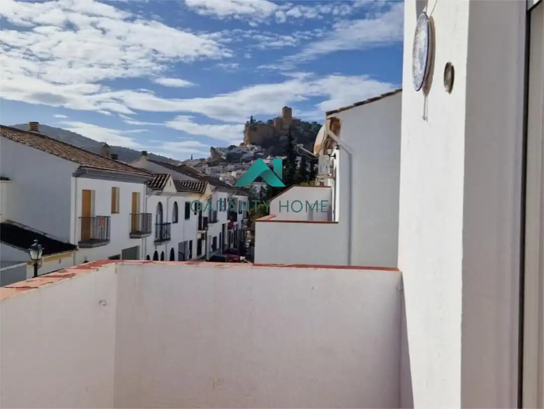 Vista exterior de Casa adosada en venta en Montefrío con Trastero