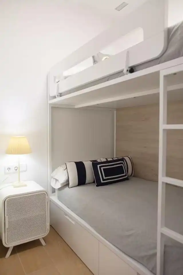 Schlafzimmer von Wohnung zur Miete in Casas Verdes - Ermita