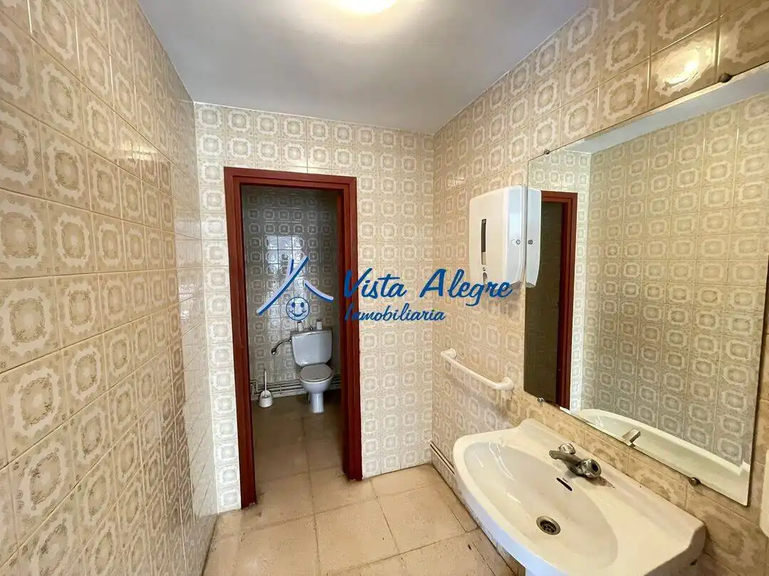 Baño de Local de alquiler en Haro
