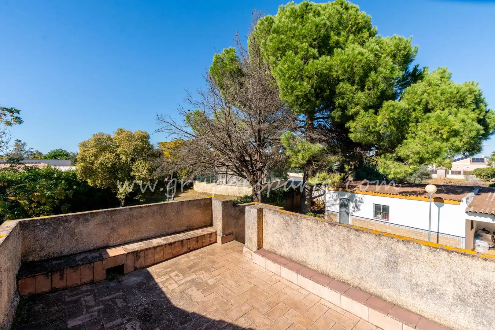 Jardí de Casa o xalet en venda en Espartinas amb Aire condicionat, Jardí privat i Terrassa