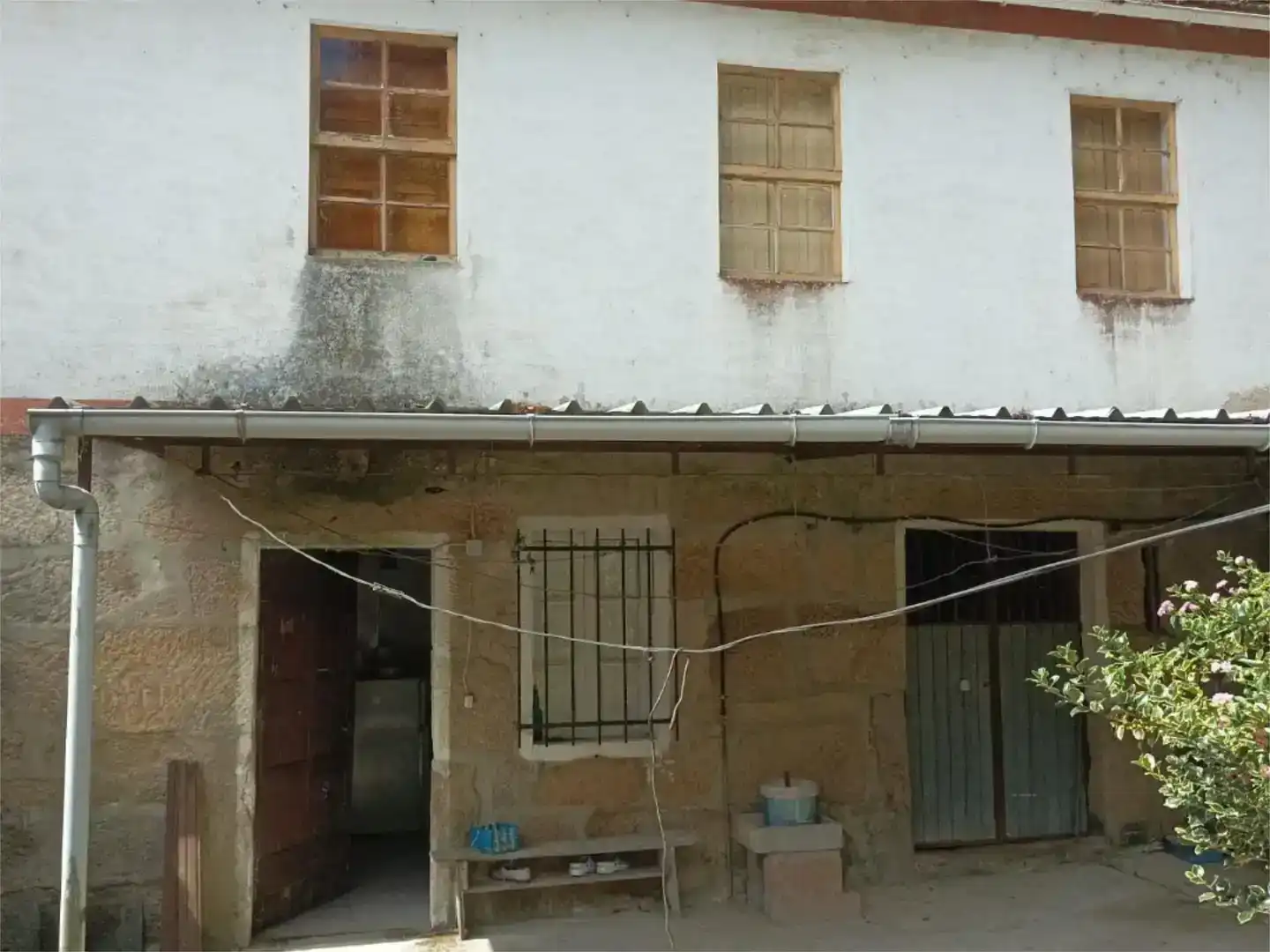 Vista exterior de Casa adosada en venda en Crecente, Pontevedra