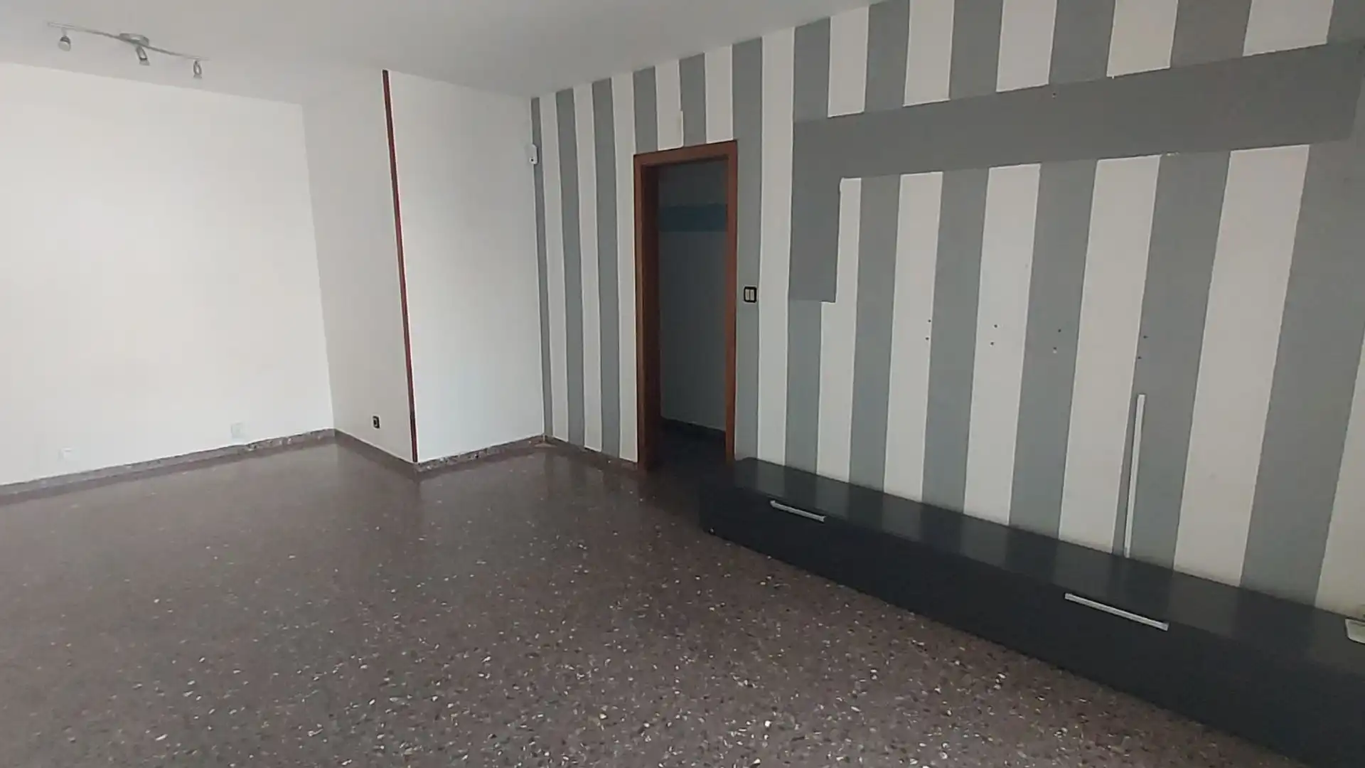 Sala d'estar de Pis en venda en Barberà del Vallès amb Terrassa