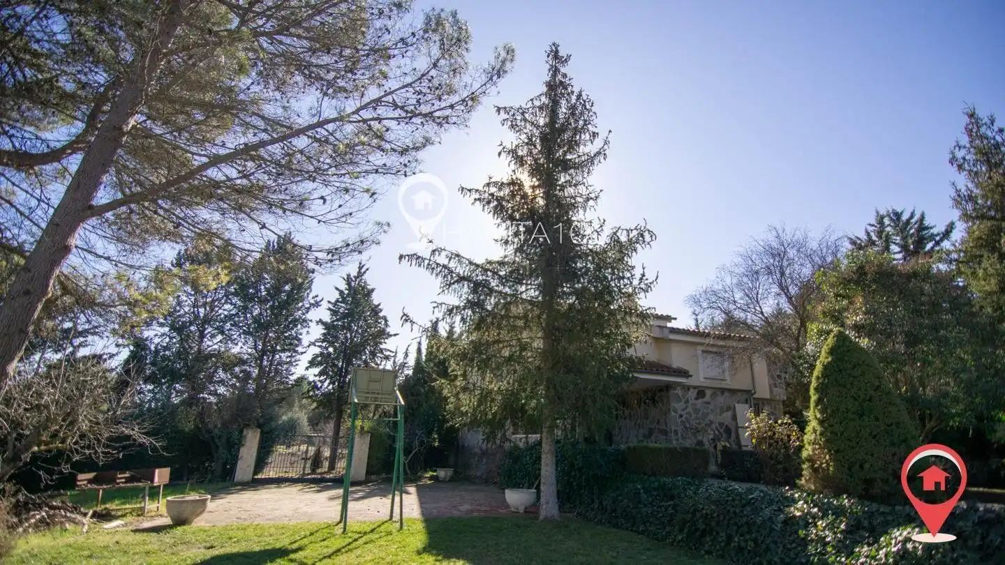 Jardín de Casa o chalet en venta en Chillarón de Cuenca con Aire acondicionado, Calefacción y Terraza