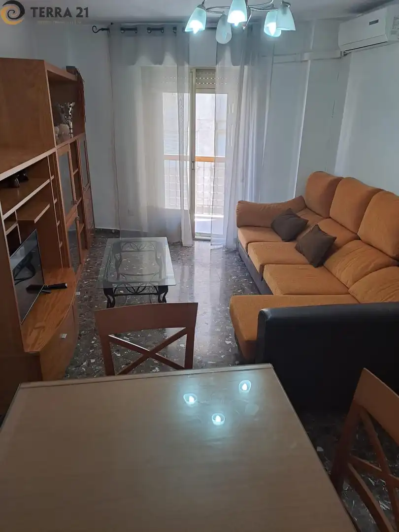 Sala de estar de Piso para compartir en Jaén con Aire acondicionado