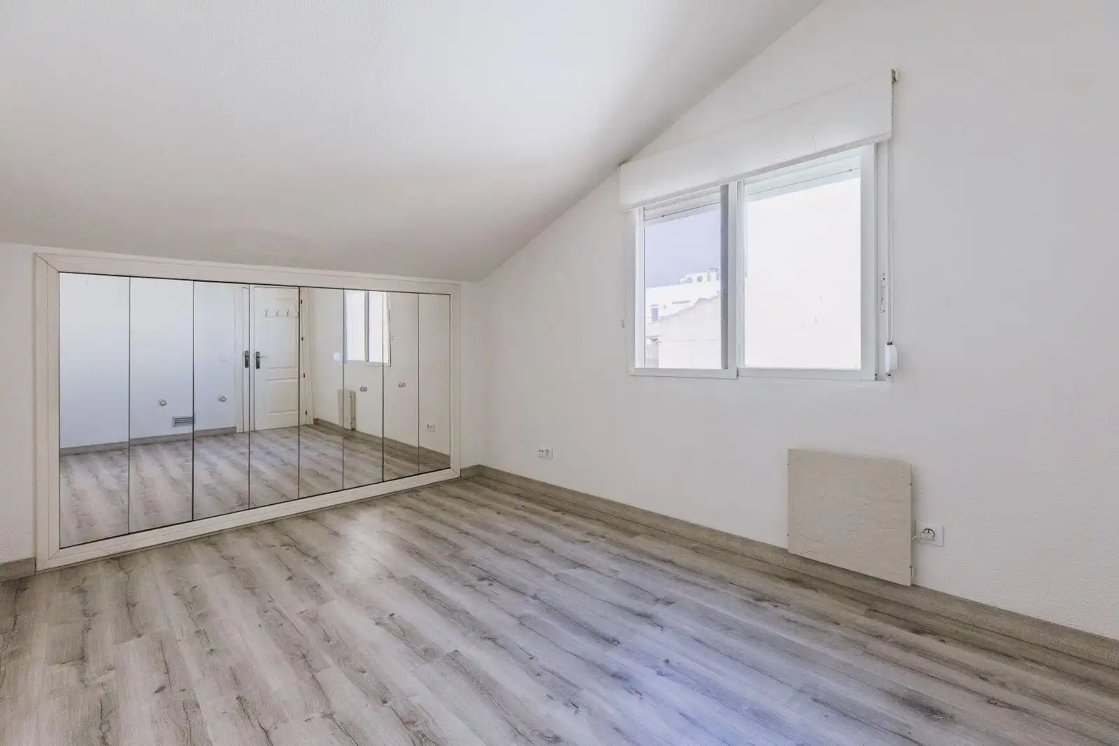 Habitación de Ático en venta en Dénia con Aire acondicionado, Calefacción y Terraza