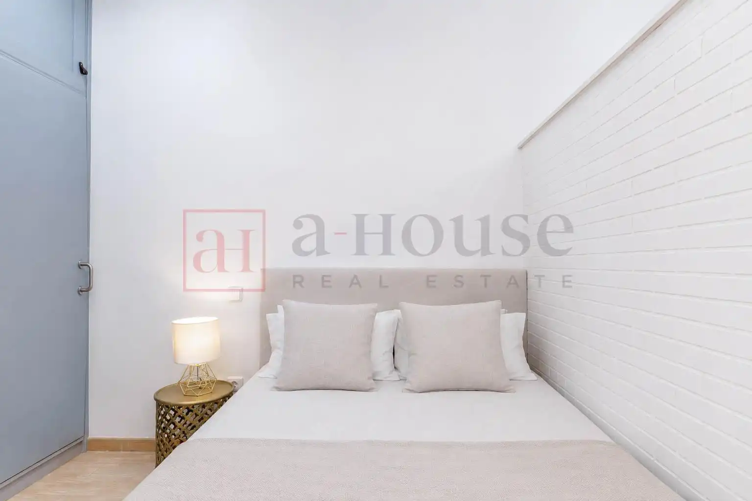 Habitación de Planta baja en venta en Madrid con Calefacción