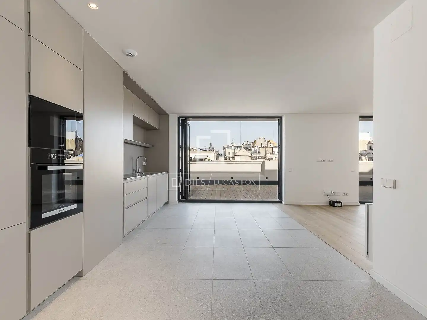 Vista exterior de Ático en venta en Barcelona con Aire acondicionado, Calefacción y Terraza