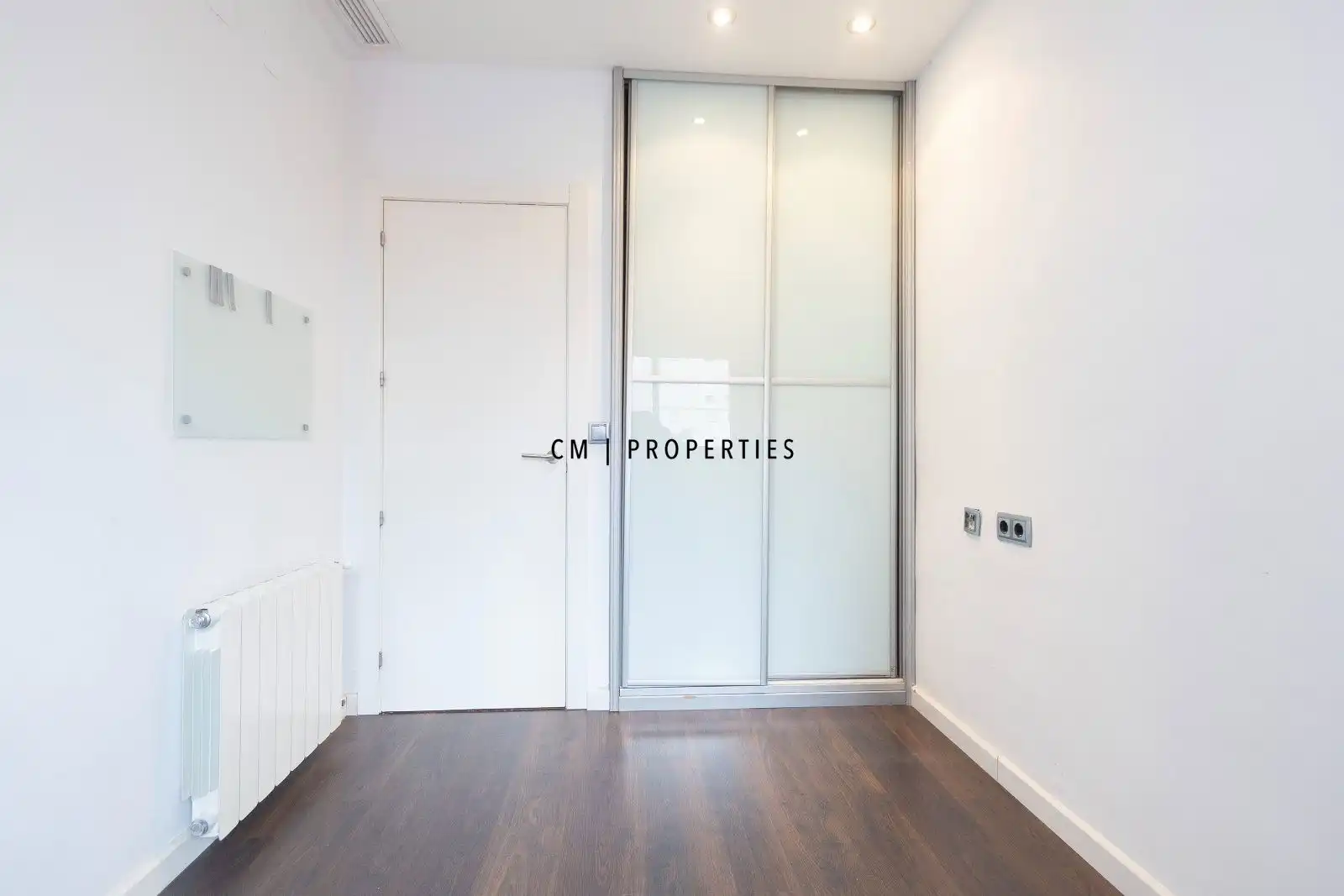 Habitación de Piso de alquiler en Valencia con Aire acondicionado, Calefacción y Parquet