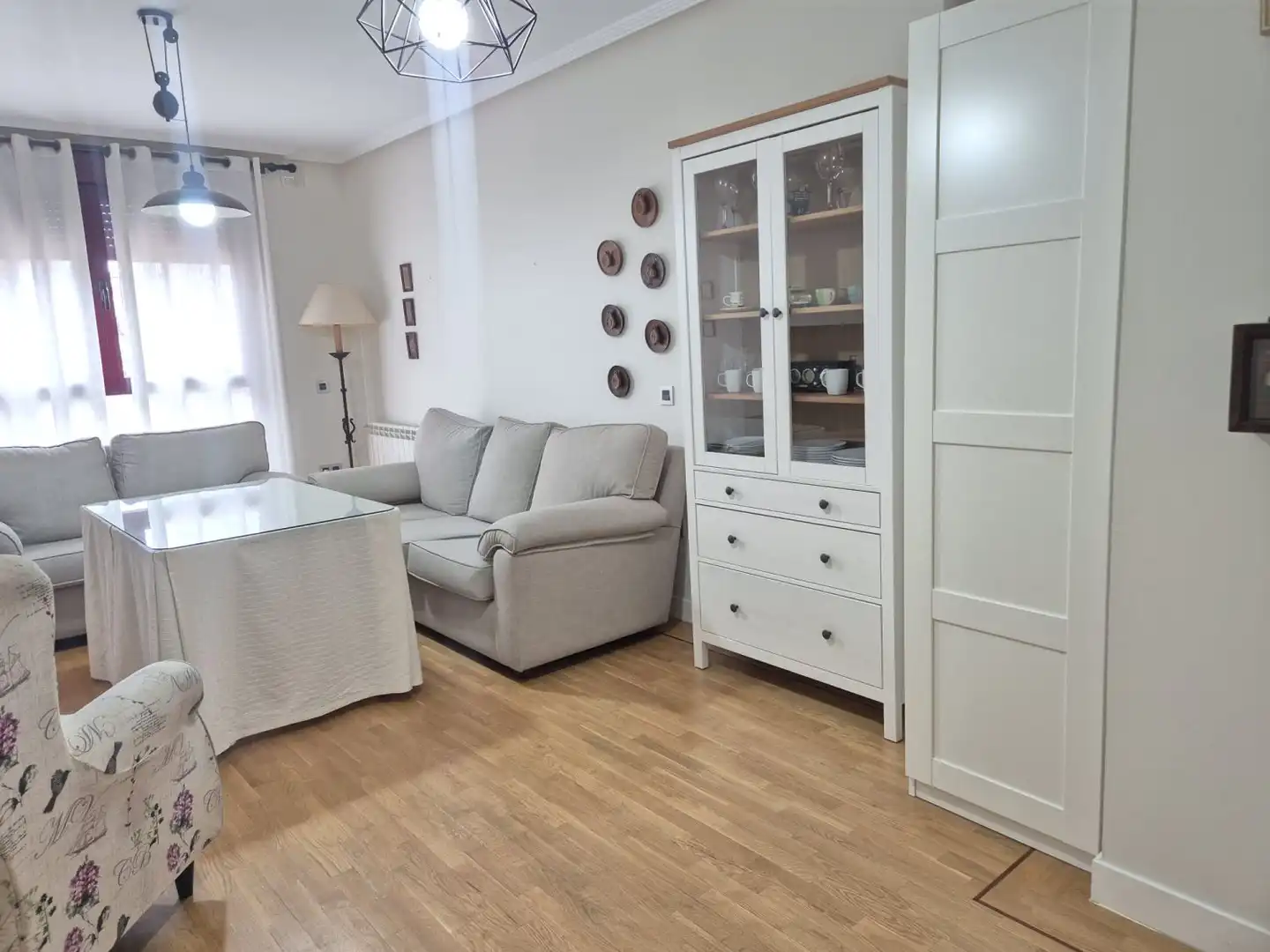 Living room of Flat for rent in Badajoz  with Air Conditioner, Heating and Parquet flooring