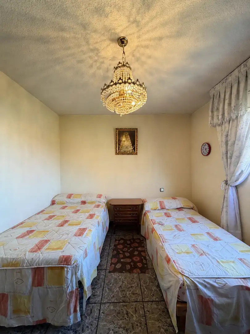Habitación de Piso en venta en Madrid con Calefacción, Terraza y Amueblado