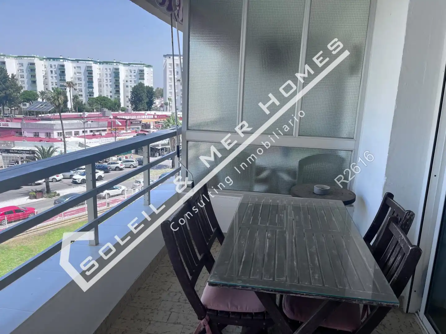 Flat with terrace for sale in Valdelagrana, imagen 2