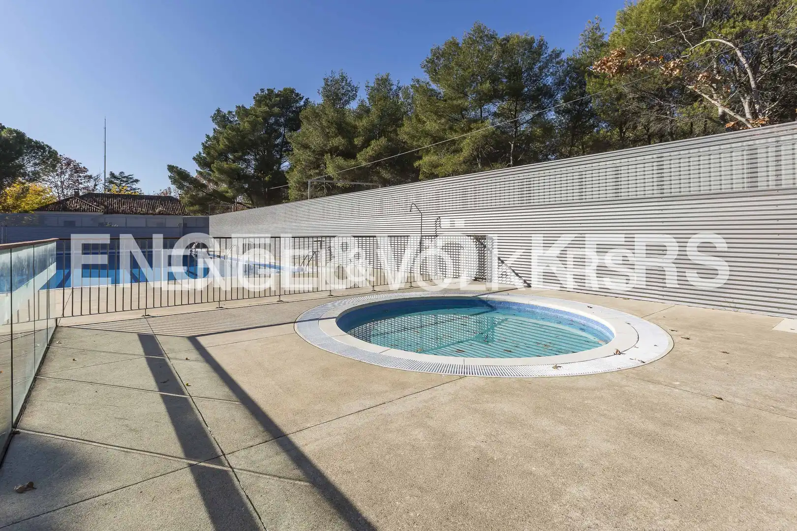 Swimming pool of Flat for rent in Majadahonda  with Air Conditioner, Heating and Private garden