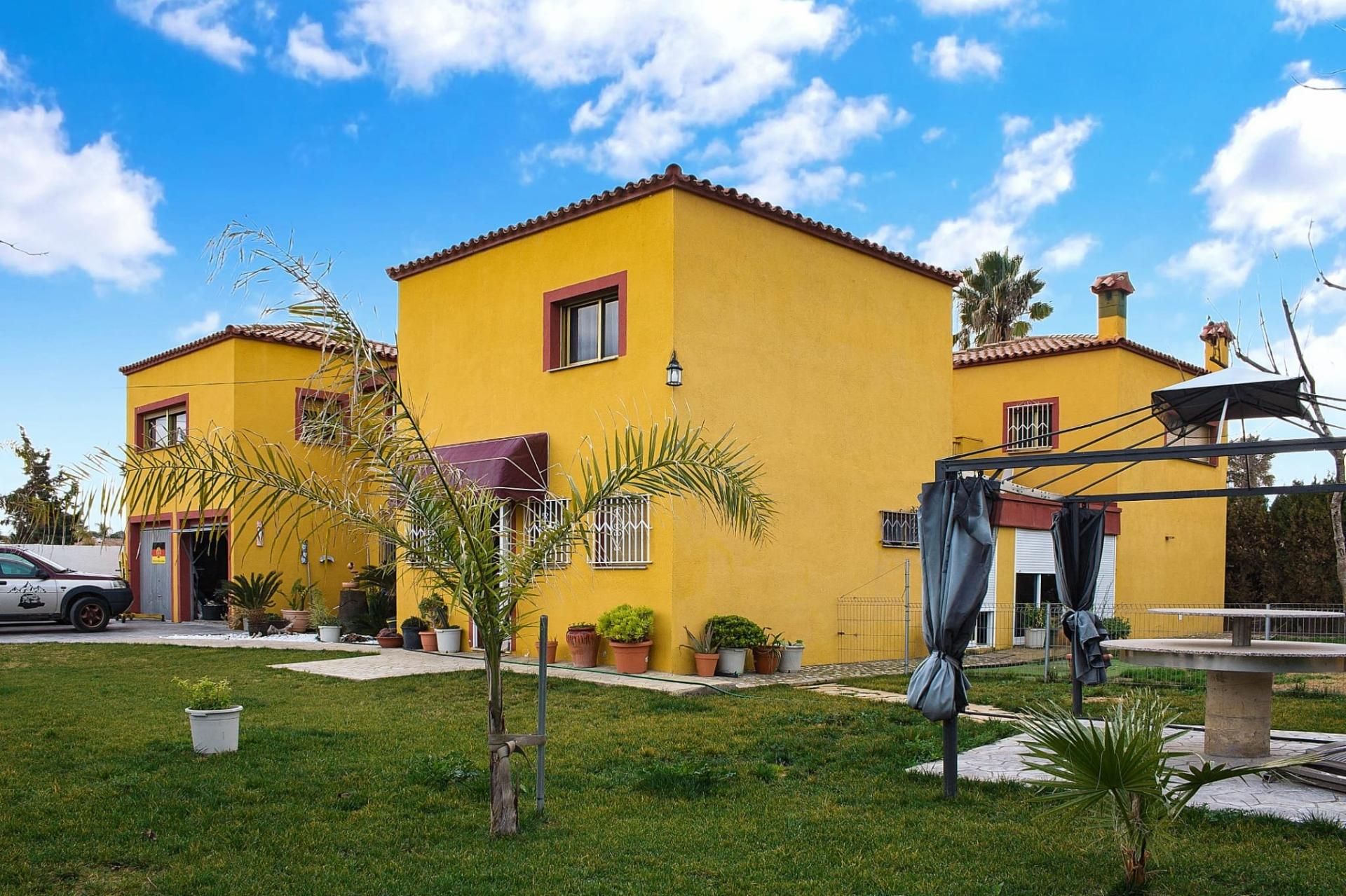 Vista exterior de Casa o xalet en venda en Benicarló amb Calefacció i Terrassa