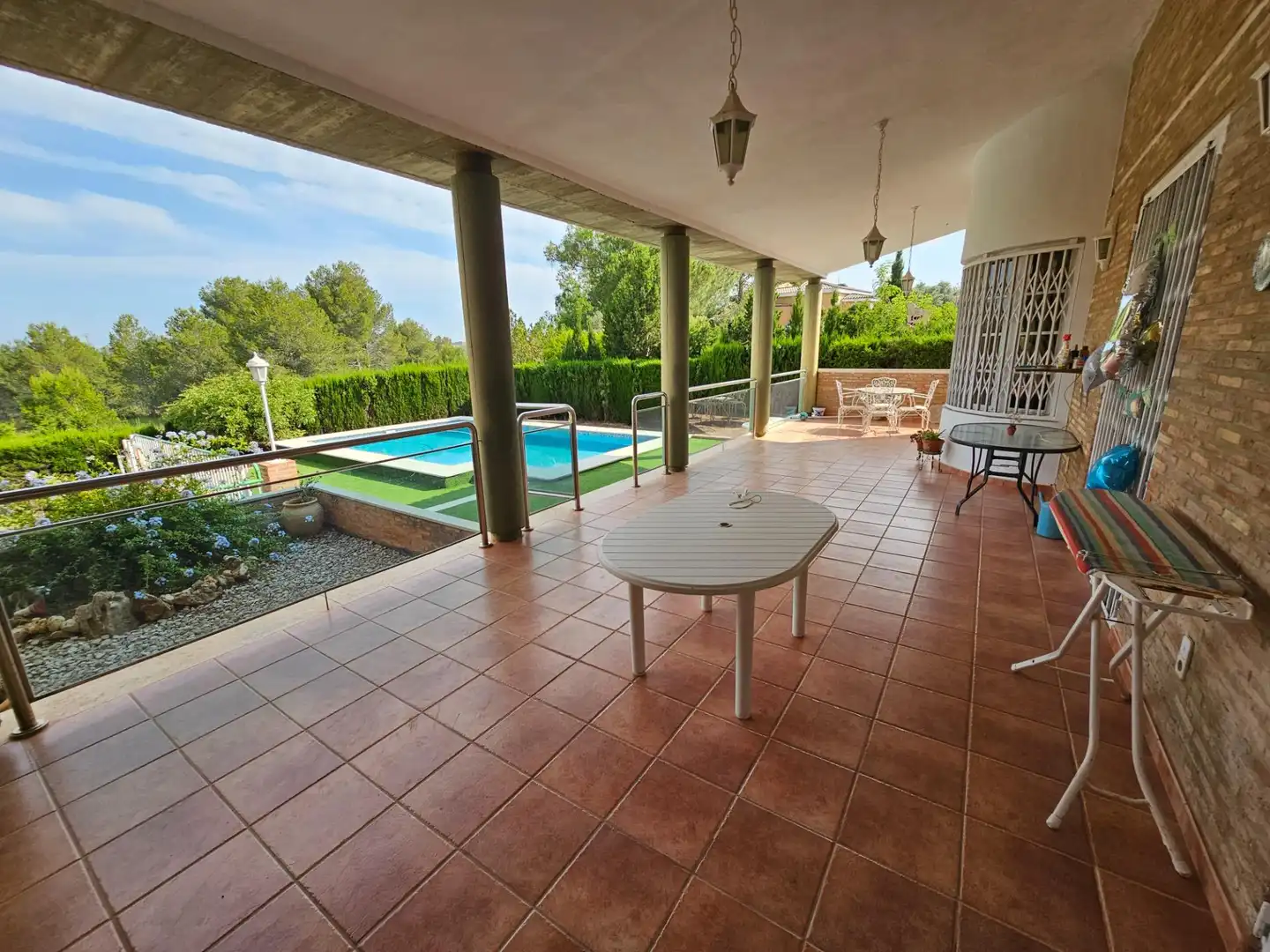 Detached house with terrace for sale in Montserrat, imagen 3