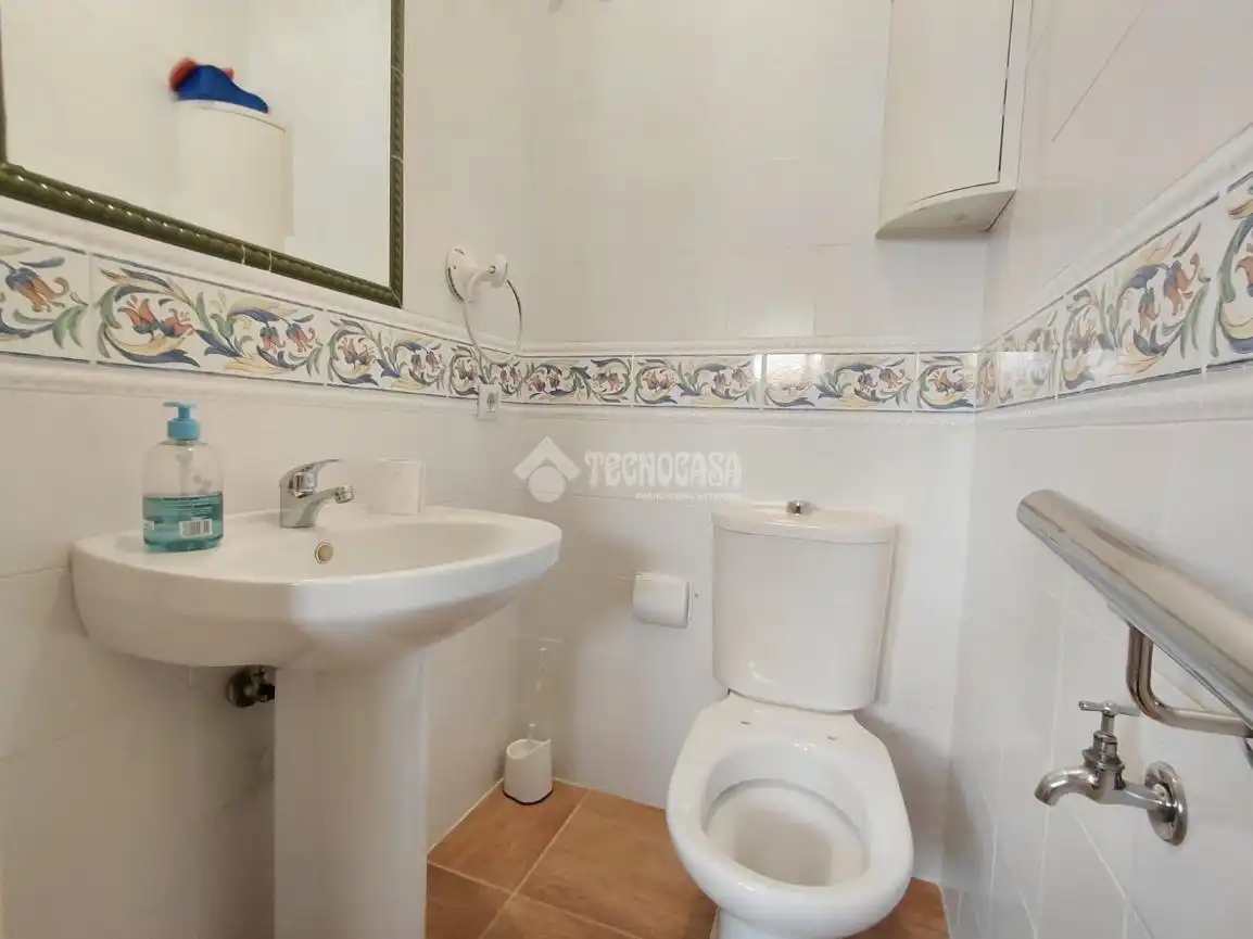 Bathroom of Detached homes for sale in Sevilla