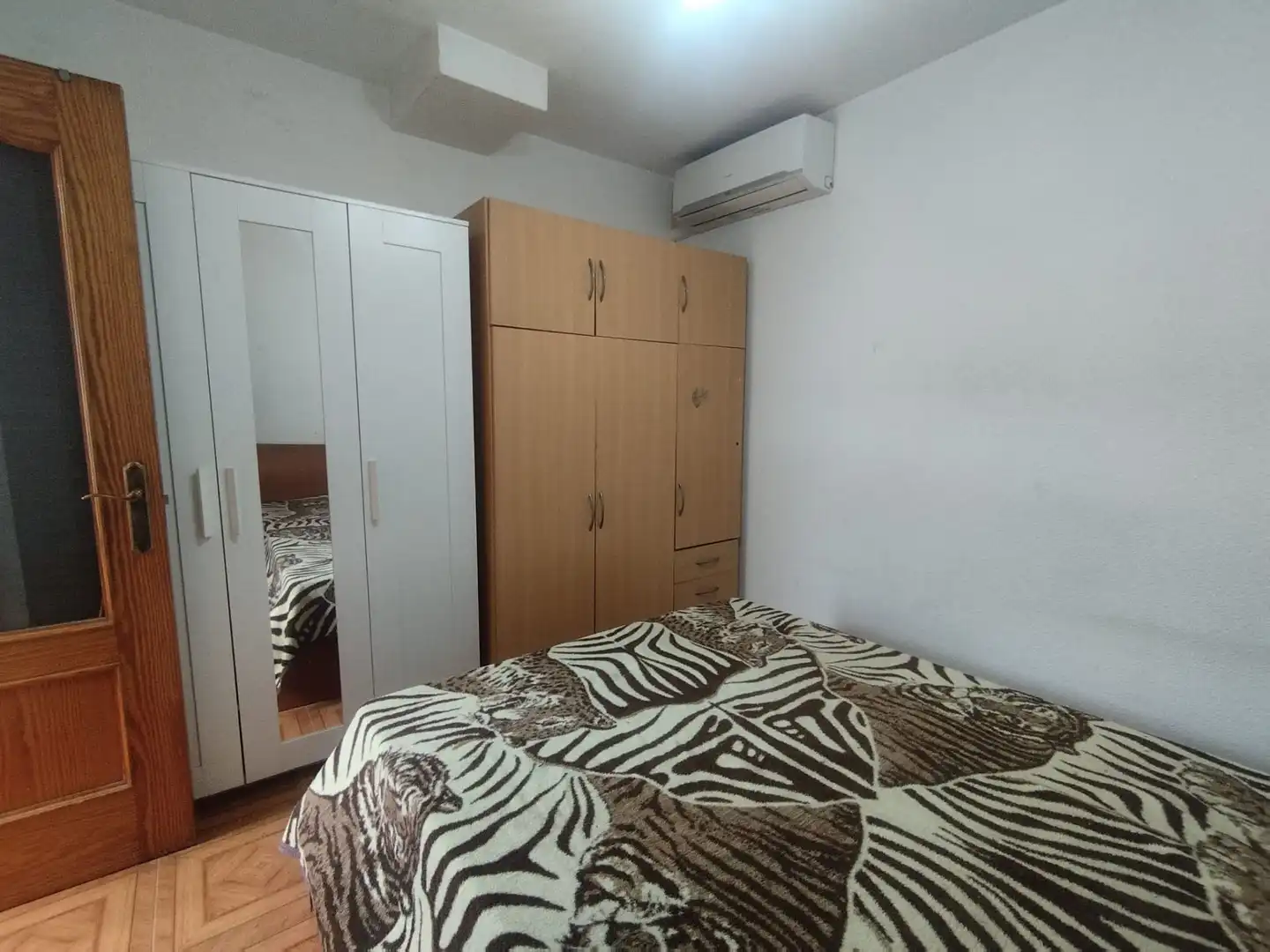 Bedroom of Flat for sale in Getafe  with Air Conditioner, Heating and Furnished