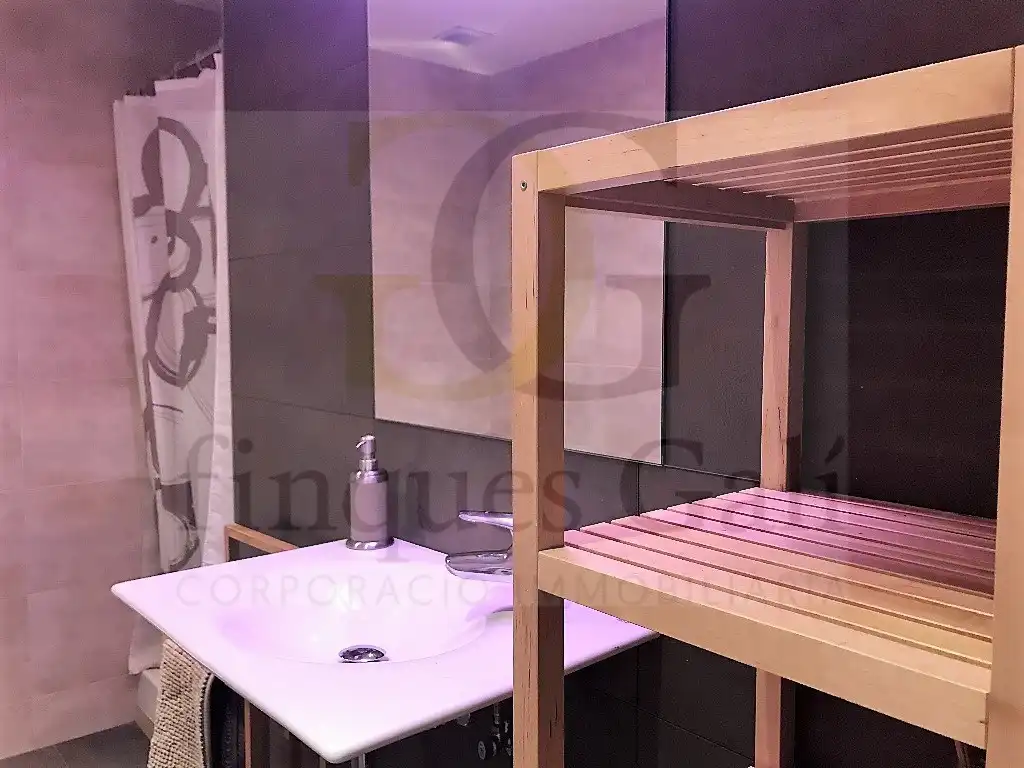Bathroom of Flat for sale in Manresa