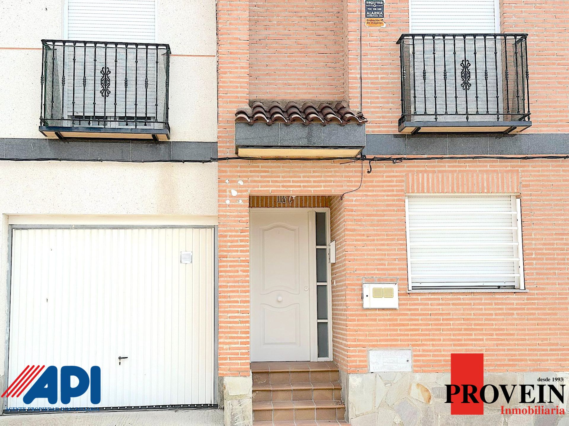 Exterior view of House or chalet for sale in Novés  with Heating and Oven