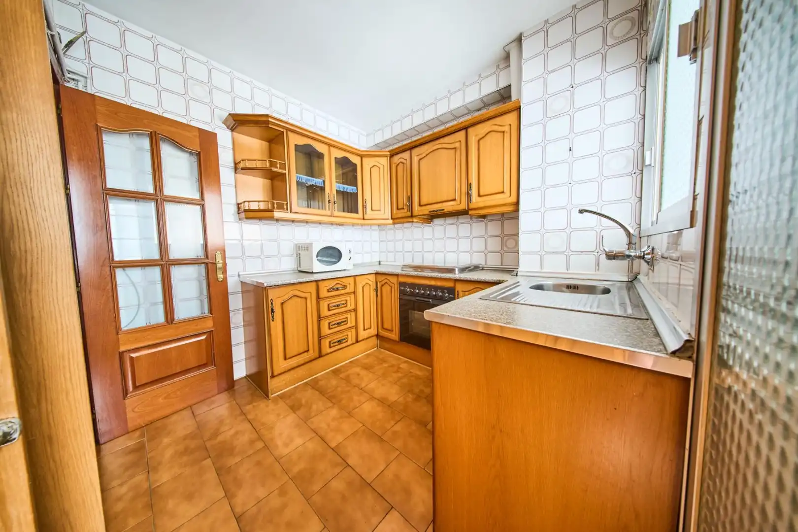 Cocina de Piso en venta en Granada con Calefacción
