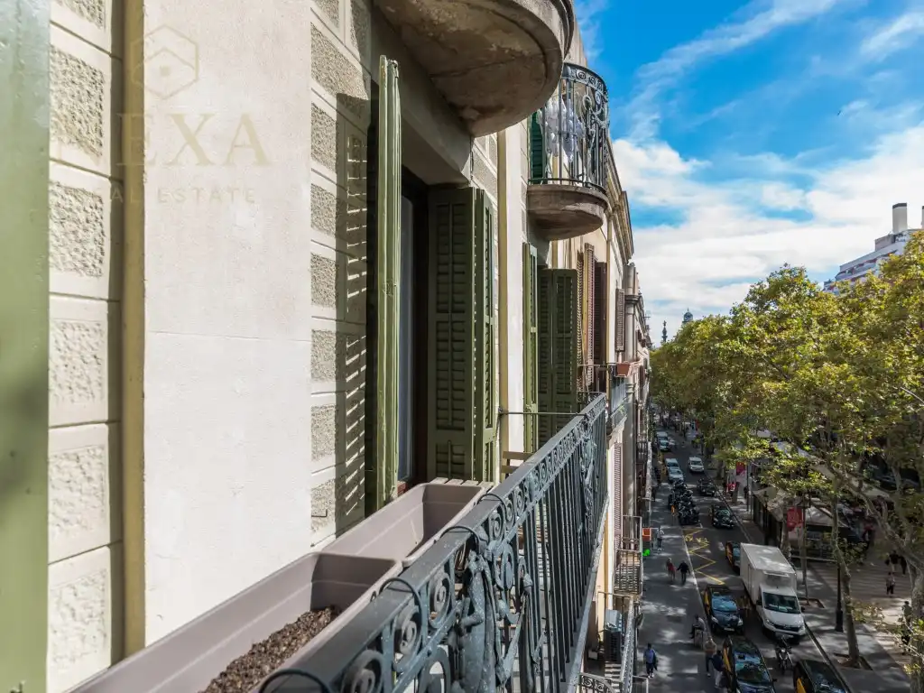 Vista exterior de Piso en venta en Barcelona