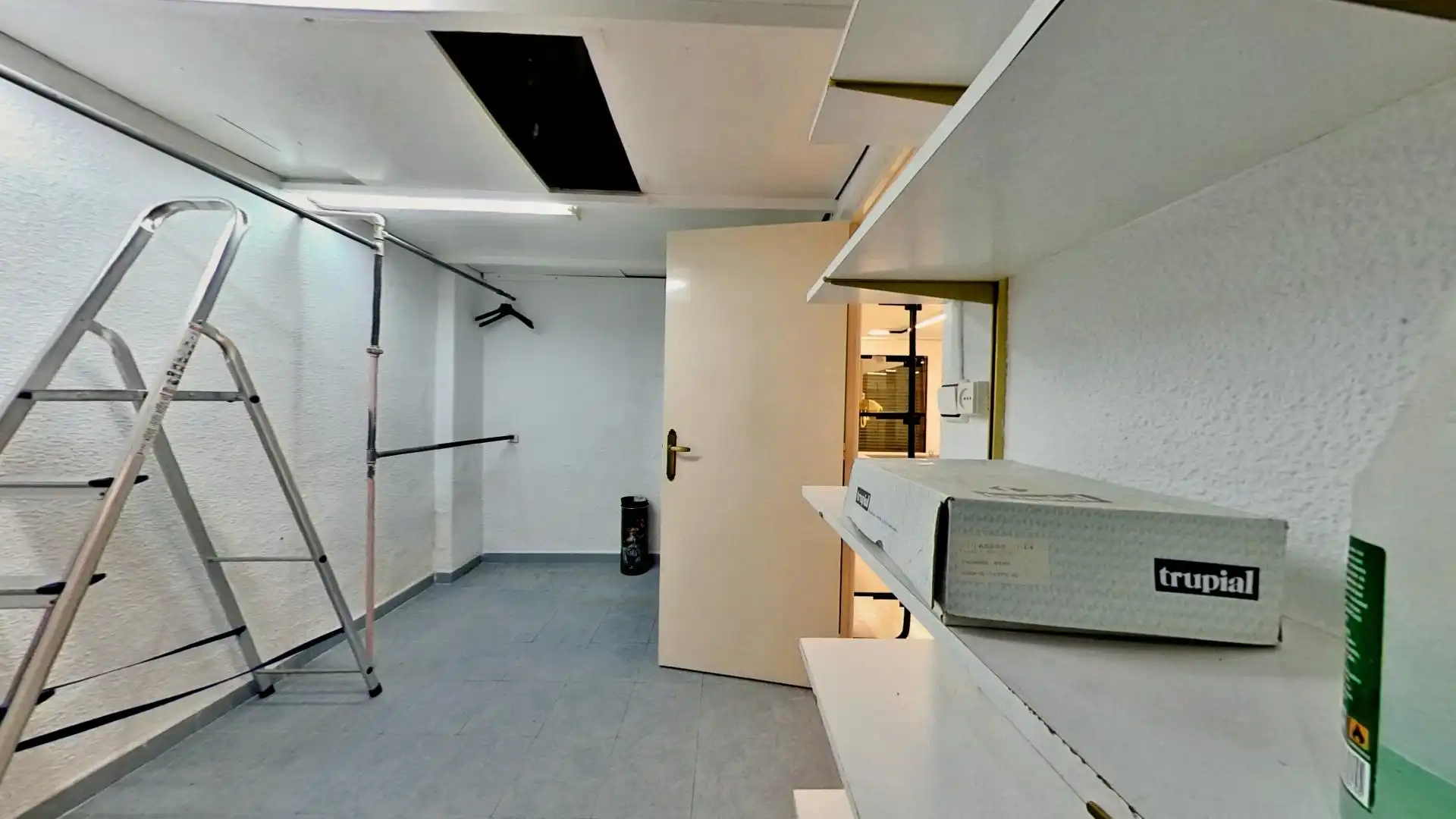 Local comercial en venda a Las Trescientas - San Francisco - Ciudad Vergel, imagen 2