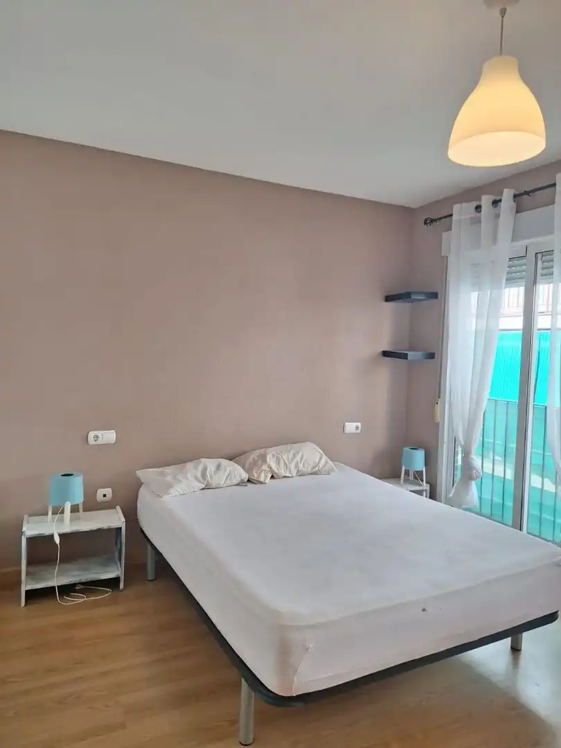 Habitación de Piso de alquiler en Murcia con Aire acondicionado y Amueblado