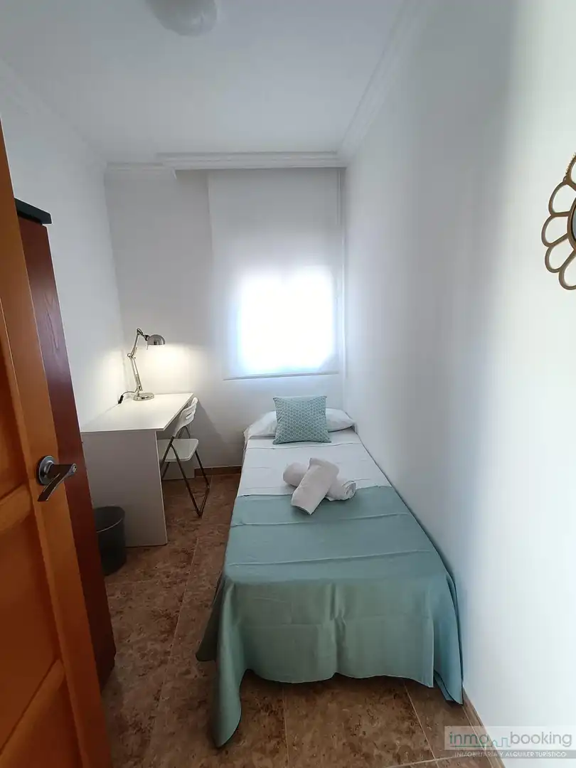 Habitación de Apartamento en venta en Reus con Aire acondicionado, Calefacción y Terraza